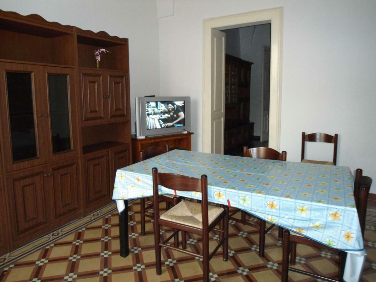 Casa Tipica Di Mirella Villa Santa Maria di Leuca Eksteriør billede